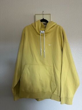Nike sweatshirt